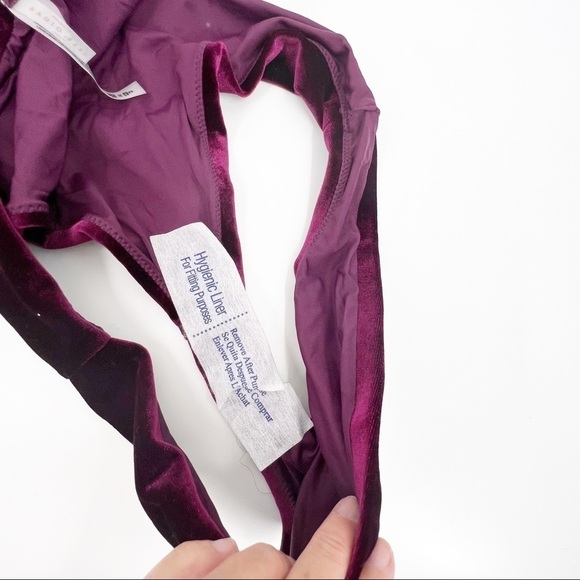 ✅ NWT Radio Fiji Velour 2PC Swimsuit Size Large TOP AND BOTTOM - Picture 5 of 16